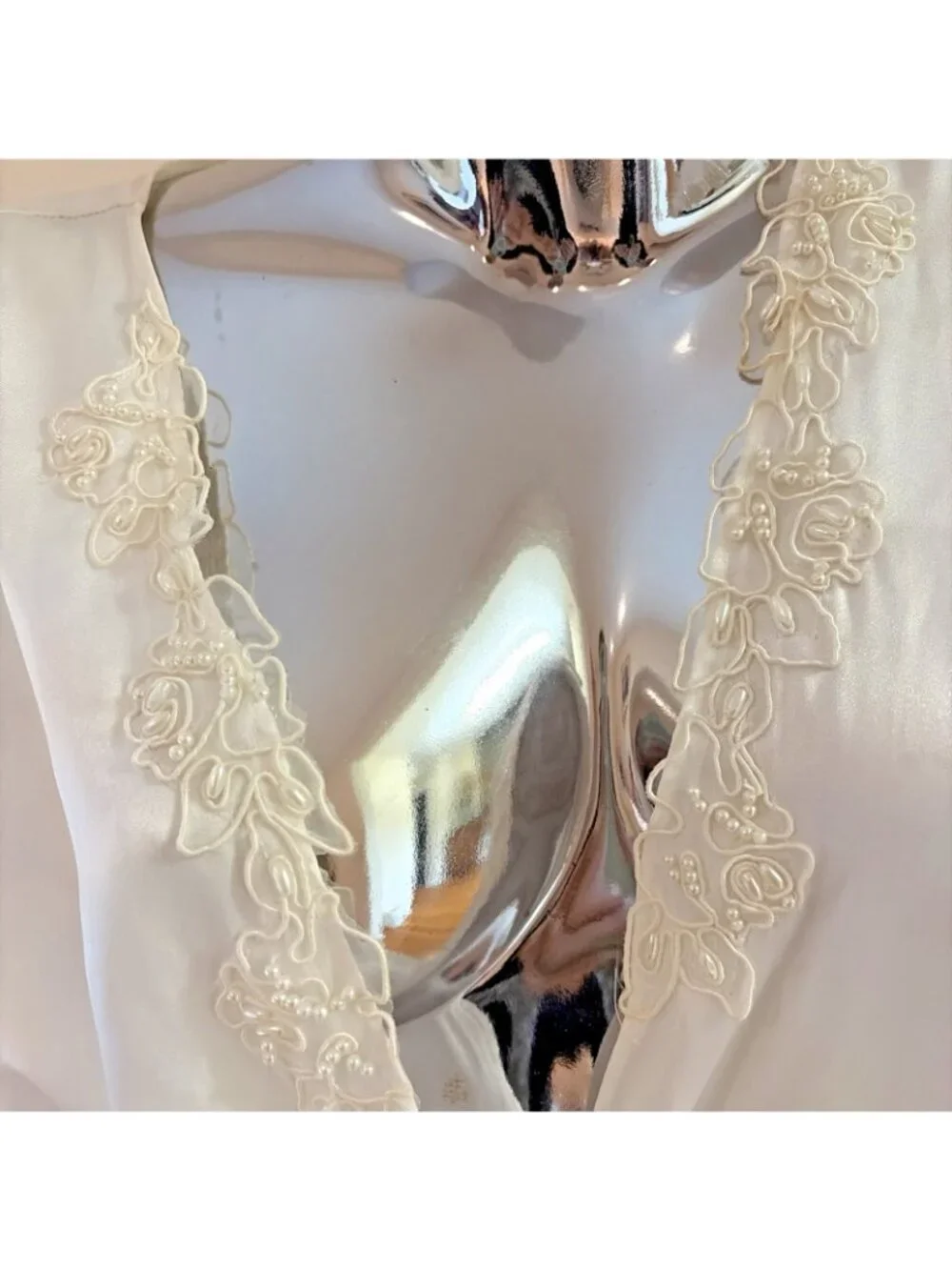 VTG California Miss White Satin Robe Sz M Beaded Lace Bridal Lingerie Honeymoon